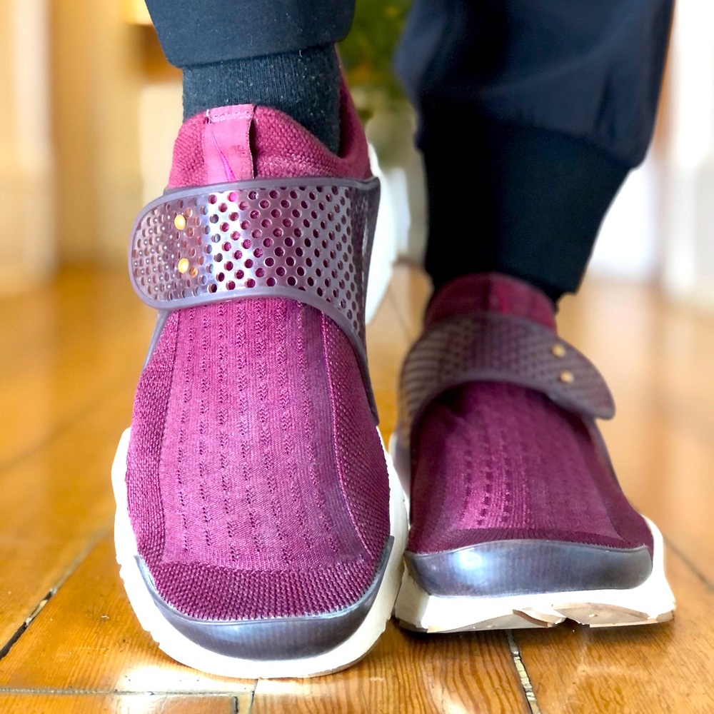 💜Maroon Nike running shoes 💜